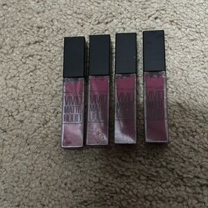 Madelline Vivid Matte liquid Berry Boost #40 lip color 4 new